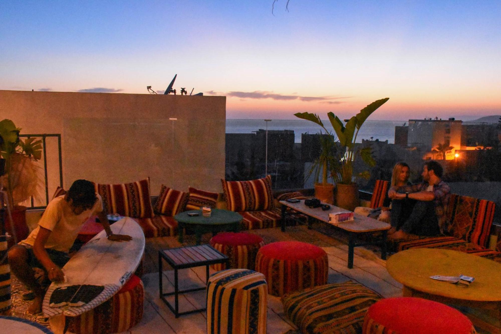 Хостел Playa Del Sol Surf House Tamraght Екстер'єр фото